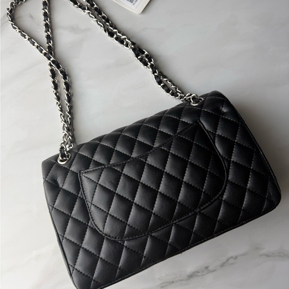 Classic flap bag - Picture 7 of 14